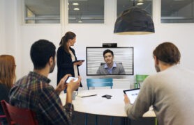 Система ВКС Polycom RealPresence Debut