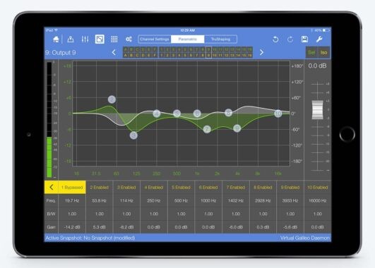 iPad приложение Meyer Sound Compass Go